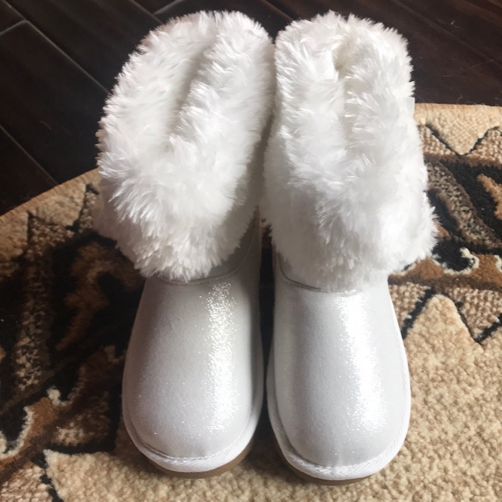 White winter boots